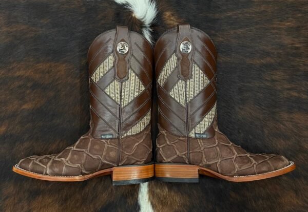 7b20b8ed-4d7d-42c8-872d-bae1e047485b MPC PIRARUCU BROWN