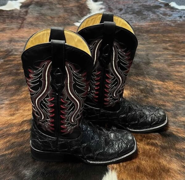 CLONE PESCADO NEGRO SUELA ROJA (ATPN)