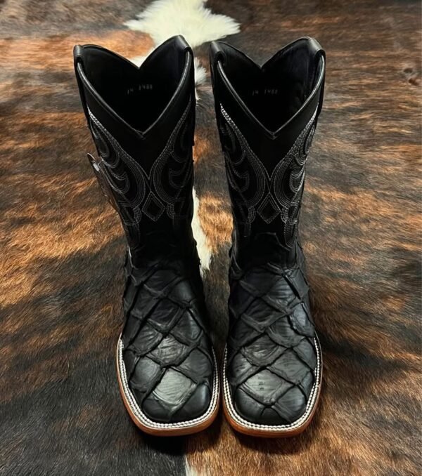 MPNA PIRARUCU BLACK WITH BROWN SOLE