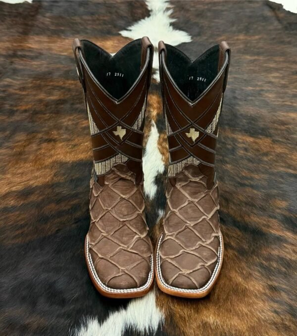 ddd655c1-a9b6-4e10-a683-808eefa4103c MPC PIRARUCU BROWN