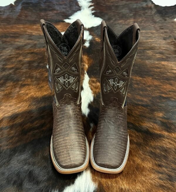 ILCR BROWN RUSTIC LIZARD