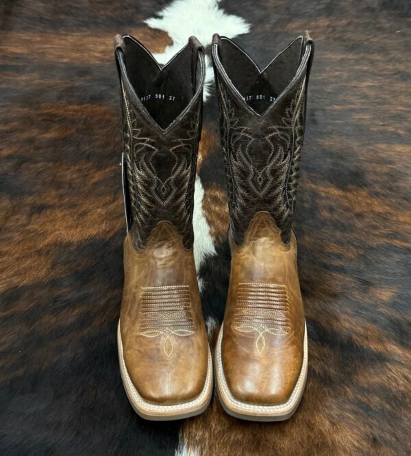 IMG-20260331-WA0041 HCTH CATER TABACO WITH RUBBER SOLE