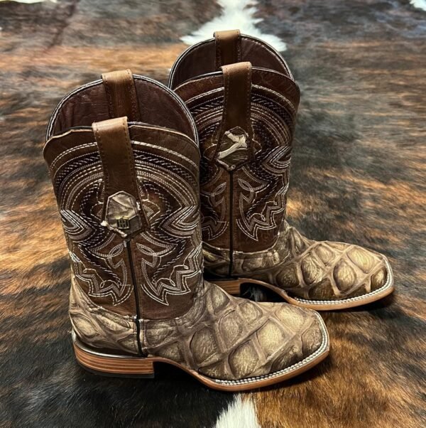 IMG-20260331-WA0047 HPJCR PIRARUCU JUMBO CAMEL RUSTIC