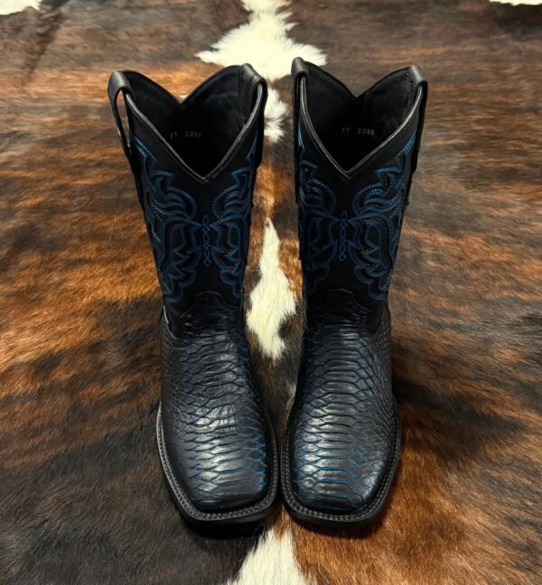 MPNB PYTHON BLACK AND BLUE