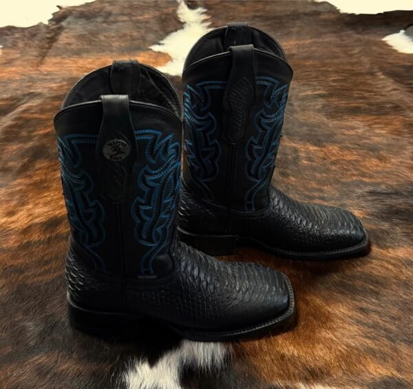 MPNB PYTHON BLACK AND BLUE