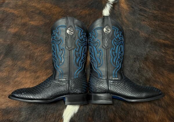 MPNB PYTHON BLACK AND BLUE