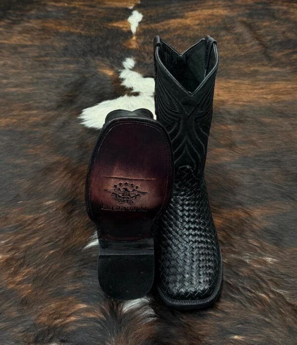 PNZD PETATILLO NEGRO