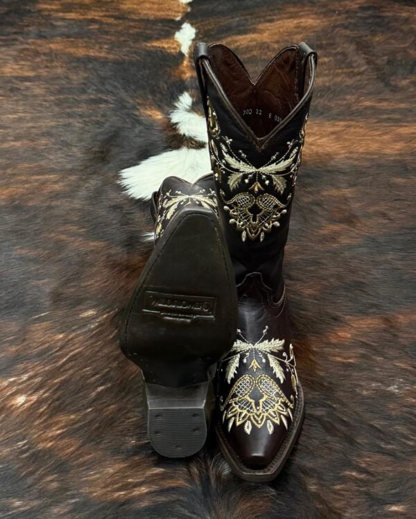 4b911985-4426-4957-990e-39eda7476987 WFMP Frida Moka Retro Est. Praga Wildflower Boots