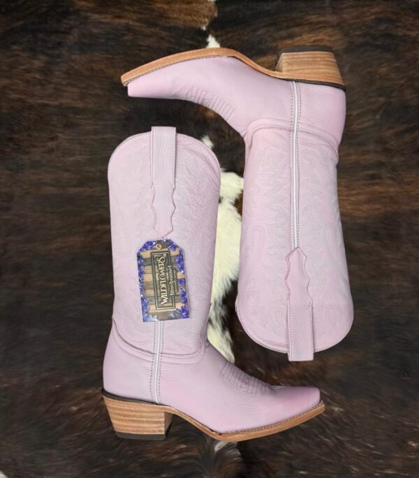 ffeecfe6-bba2-4676-adfc-e40a71da504c WGRI Grisly Rosa Retro Est. Indian Wildflower Bluebonnet Boots